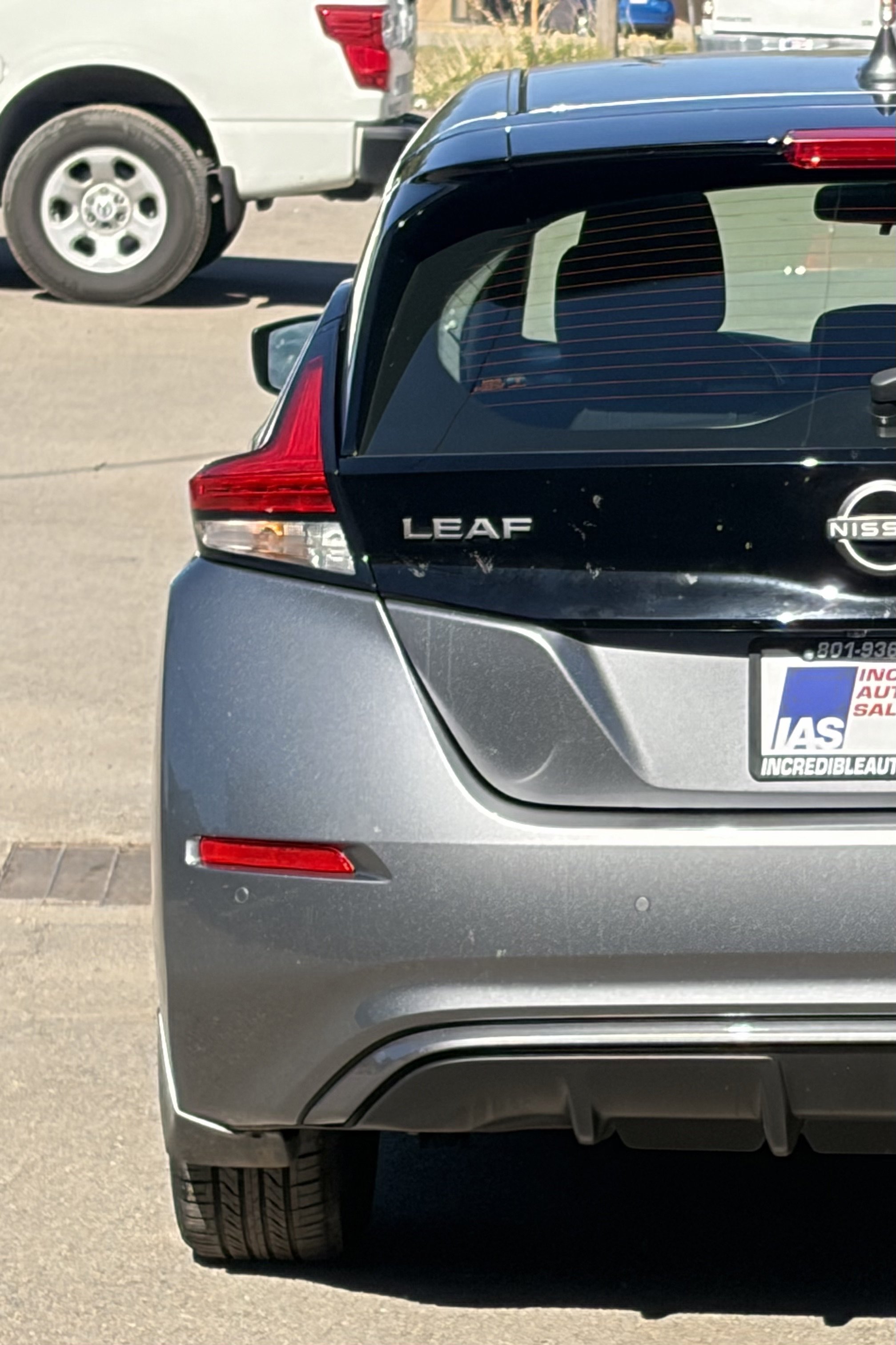 Used 2025 Nissan Leaf S FWD image 11