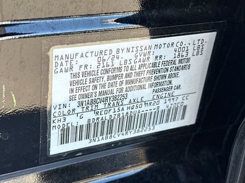 Used 2024 Nissan Sentra SV FWD image 32