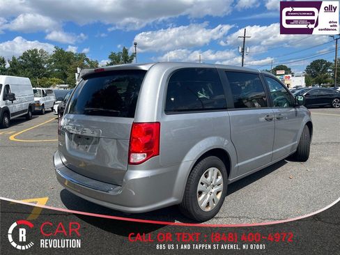 Used 2019 Dodge Grand Caravan SE FWD image 9