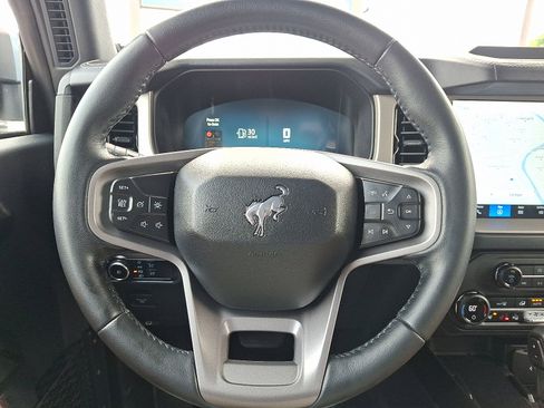 Used 2025 Ford Bronco Outer Banks AWD/4WD image 19