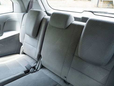 Used 2016 Honda Odyssey LX image 25