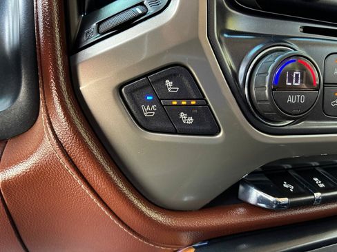 Used 2015 Chevrolet Silverado 3500 High Country w/ Duramax Plus Package AWD/4WD image 26
