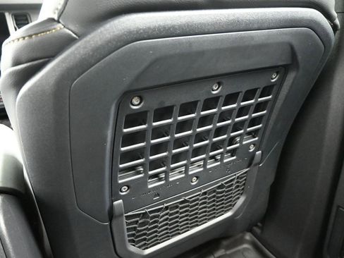 New 2025 Ford Bronco Badlands image 34