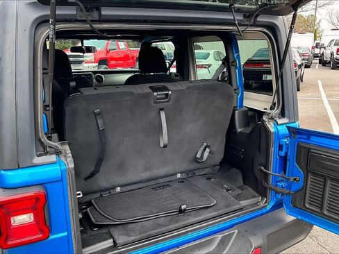 Used 2021 Jeep Wrangler Willys image 29
