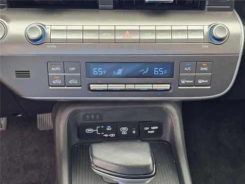 Used 2026 Hyundai Kona SEL Sport FWD image 28