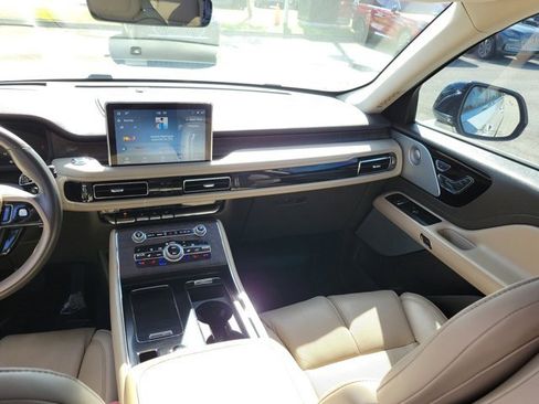 Certified 2020 Lincoln Aviator Reserve w/ Equipment Group 202A image 21