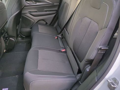 New 2026 Jeep Grand Cherokee Laredo X AWD/4WD image 25