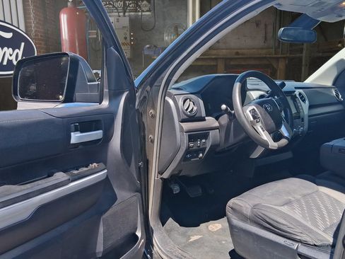 Used 2021 Toyota Tundra SR5 AWD/4WD image 13