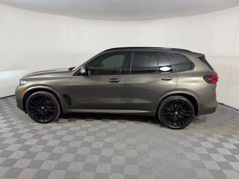 Used 2024 BMW X5 sDrive40i w/ Executive Package RWD image 2