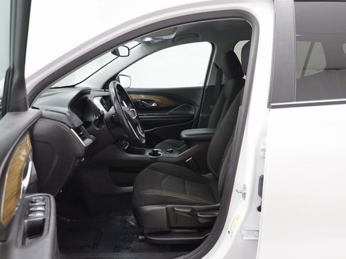 Used 2021 GMC Terrain SLE image 5