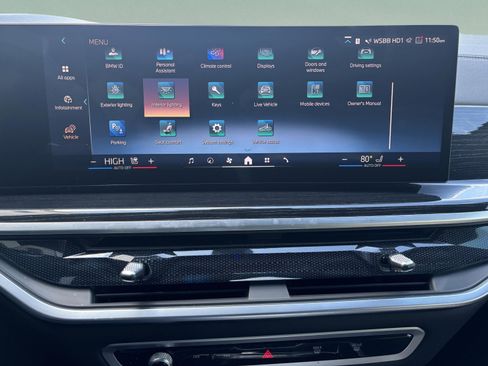 Used 2024 BMW X5 xDrive40i w/ M Sport Package image 16