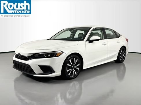 Certified 2024 Honda Civic EX image 1