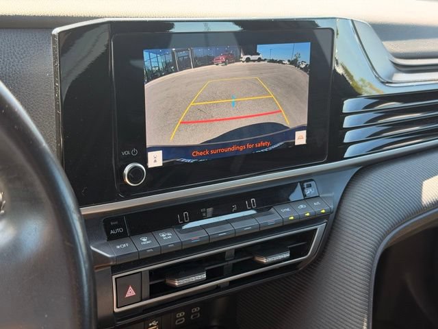 Used 2025 Toyota Camry SE FWD image 32