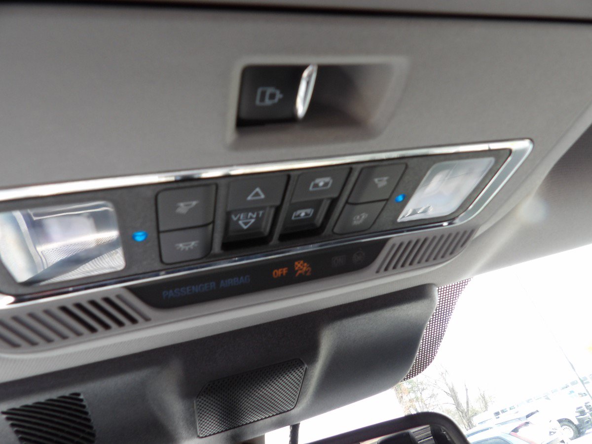 Used 2022 Ford F150 Lariat w/ Equipment Group 502A High AWD/4WD image 39