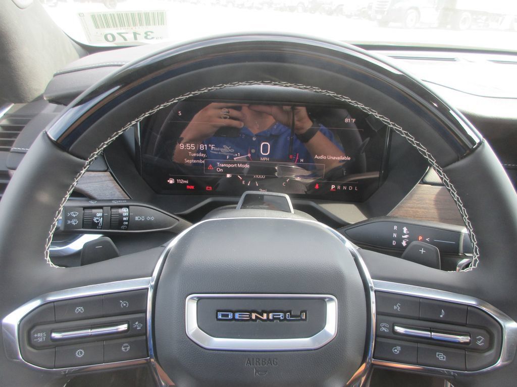 New 2027 GMC Acadia Denali Ultimate FWD image 17