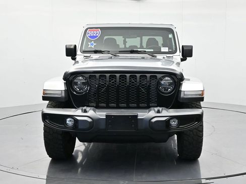 Used 2022 Jeep Gladiator Willys image 2