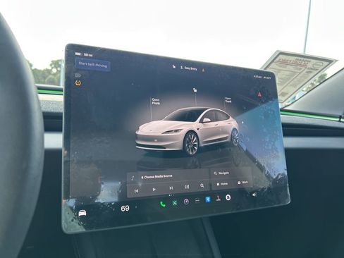 Used 2024 Tesla Model 3 Standard Range RWD image 26