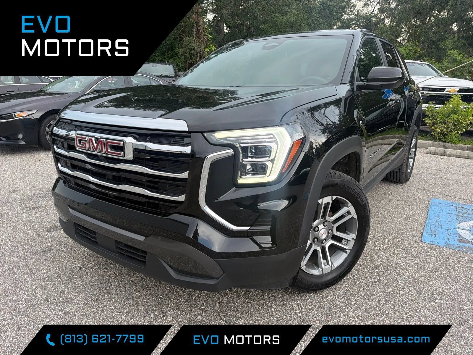 Used 2025 GMC Terrain Elevation FWD image 1