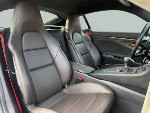 Used 2016 Porsche Cayman GT4 image 36