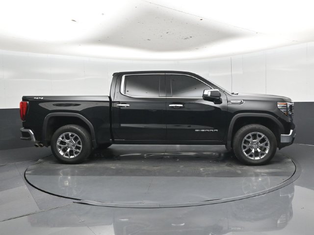 Used 2024 GMC Sierra 1500 SLT AWD/4WD image 2