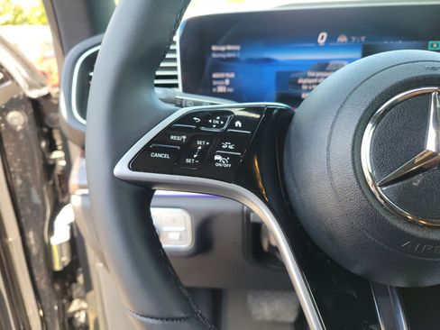 Used 2024 Mercedes-Benz GLE 350 4MATIC w/ 3rd Row Seat Package image 26