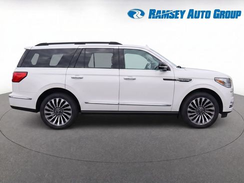 Used 2019 Lincoln Navigator Reserve AWD/4WD image 8