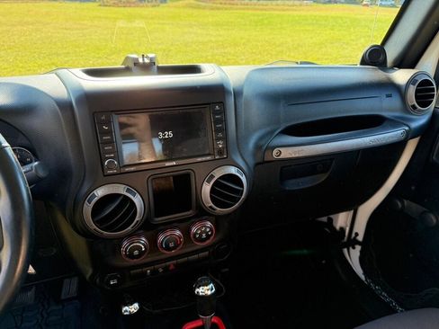 Used 2014 Jeep Wrangler Unlimited Sport image 25