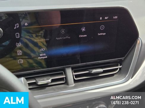 Used 2025 Chevrolet Trax LT image 19