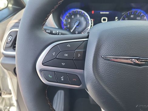 New 2026 Chrysler Pacifica Pinnacle w/ Trailer Tow Group image 18