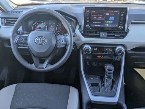 Used 2020 Toyota RAV4 XLE image 26