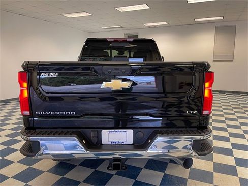 New 2026 Chevrolet Silverado 2500 LTZ w/ LTZ Premium Package image 8