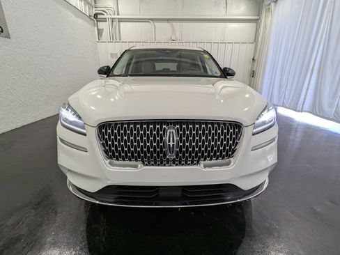 Used 2022 Lincoln Corsair AWD w/ Equipment Group 101A image 4