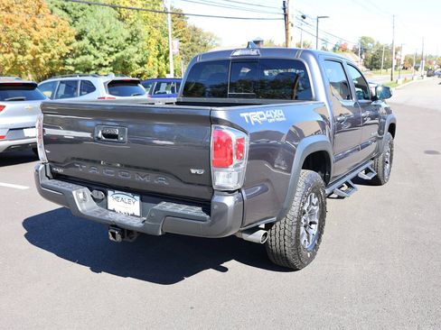 Used 2021 Toyota Tacoma TRD Off-Road w/ Technology Package image 7