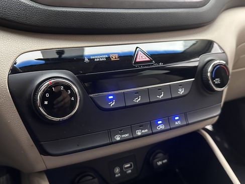 Used 2017 Hyundai Tucson SE FWD image 16