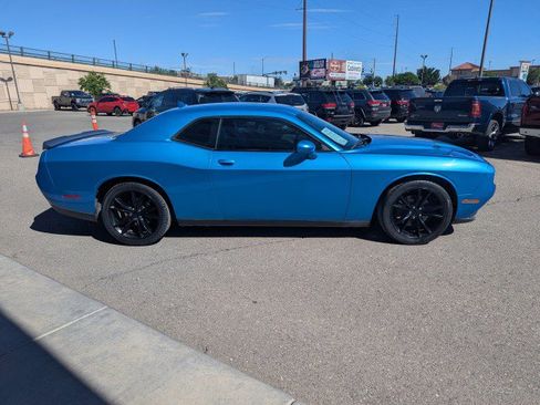 Used 2016 Dodge Challenger SXT Plus RWD image 6