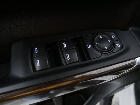 Used 2020 Chevrolet Silverado 1500 LT Trail Boss image 15