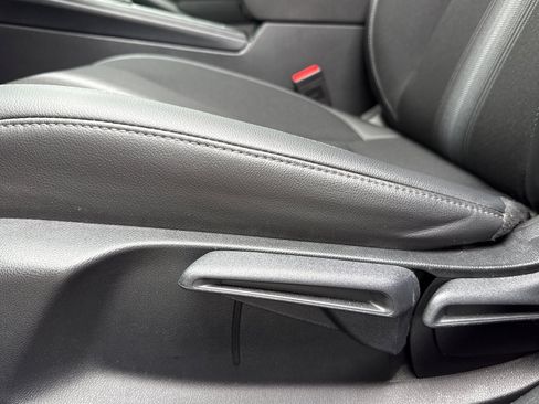 Used 2025 Honda Civic Sport image 14