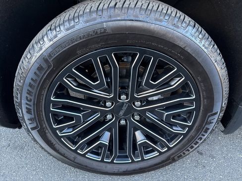 Used 2022 GMC Sierra 1500 Denali Ultimate image 12