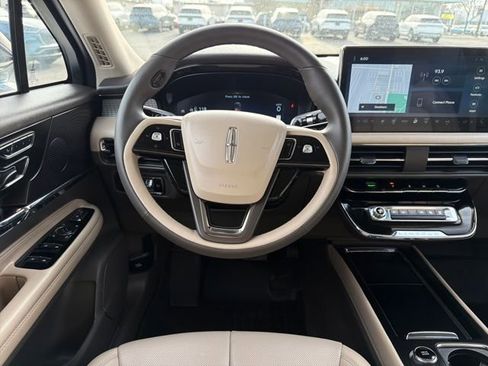 Certified 2024 Lincoln Corsair AWD w/ Equipment Group 101A image 17