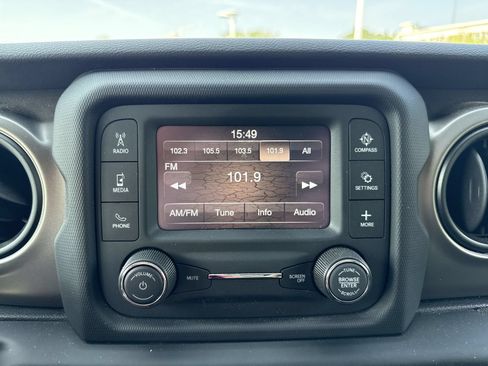 Used 2021 Jeep Wrangler Unlimited Sport AWD/4WD image 17