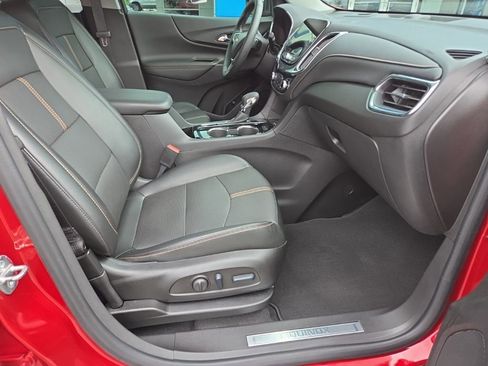 Used 2024 Chevrolet Equinox Premier FWD image 12