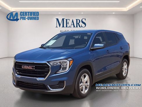 Used 2024 GMC Terrain SLE FWD image 1