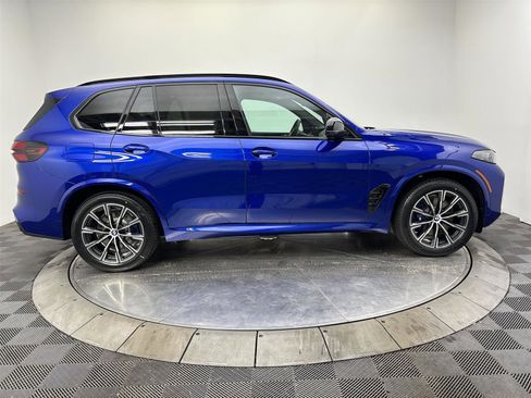 New 2026 BMW X5 M60i image 17
