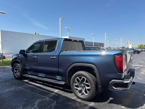 Used 2022 GMC Sierra 1500 SLT w/ SLT Convenience Package AWD/4WD image 4
