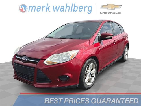 Used 2014 Ford Focus SE image 1