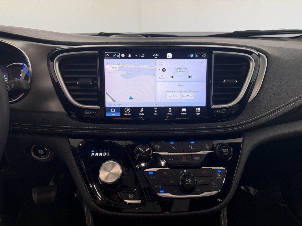 Used 2023 Chrysler Pacifica Limited w/ S Appearance Package FWD image 20