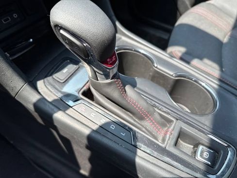 Used 2024 Chevrolet Equinox RS AWD/4WD image 25