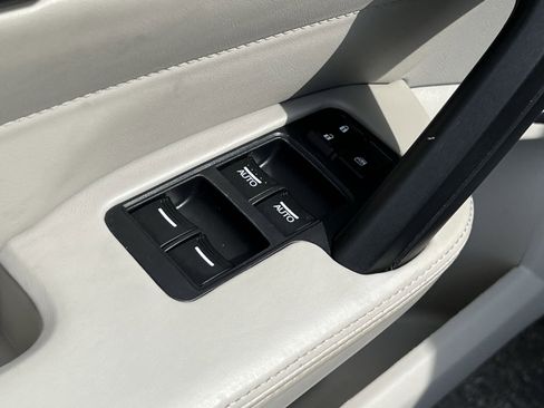 Used 2012 Acura TL w/ Technology Package image 12