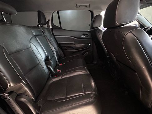 Used 2019 GMC Acadia SLT AWD/4WD image 14