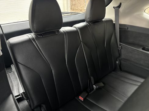 Used 2023 Acura MDX FWD image 11